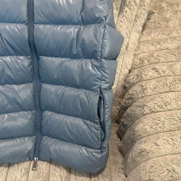 Moncler Men's Light Blue Quilted Vest - Picture 15 of 17